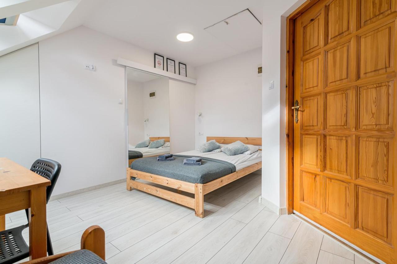 Ferienwohnung Studio I Pokoje I Pokoje Z Lazienkami Danzig Exterior foto
