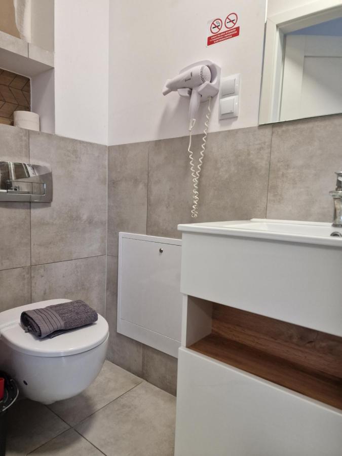 Ferienwohnung Studio I Pokoje I Pokoje Z Lazienkami Danzig Exterior foto